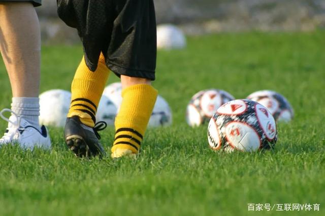 蓉城vs海港首发：4外援PK5外援，武磊&韦世豪替补